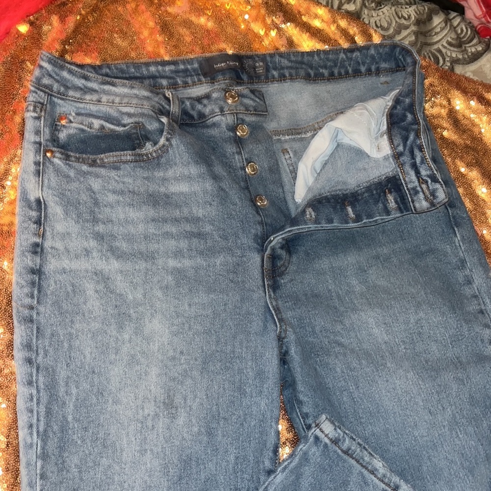 Jeans - Picture 2 of 3
